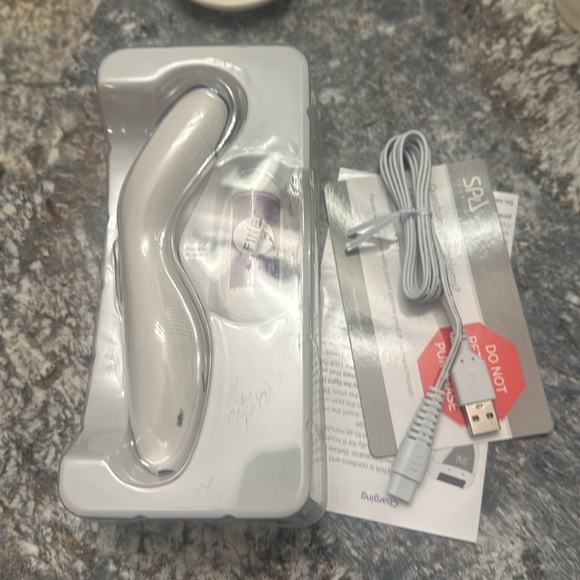 Brand New Advanced Pedicure System - Picture 2 of 2